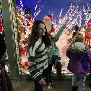 Meet your Posher, Anna